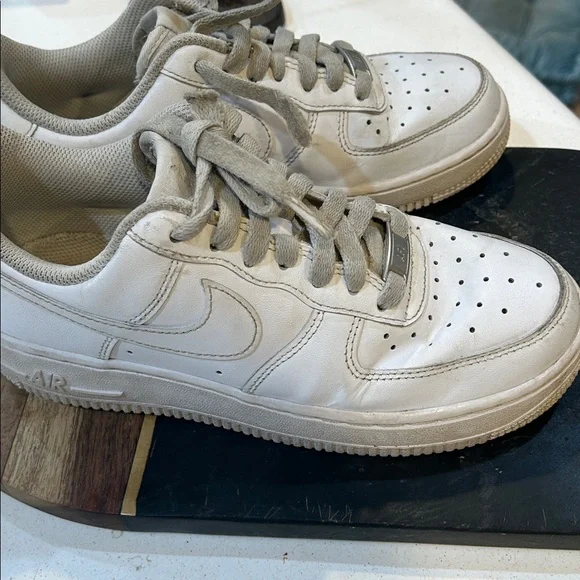 Nike Air Force ones - Picture 3 of 7